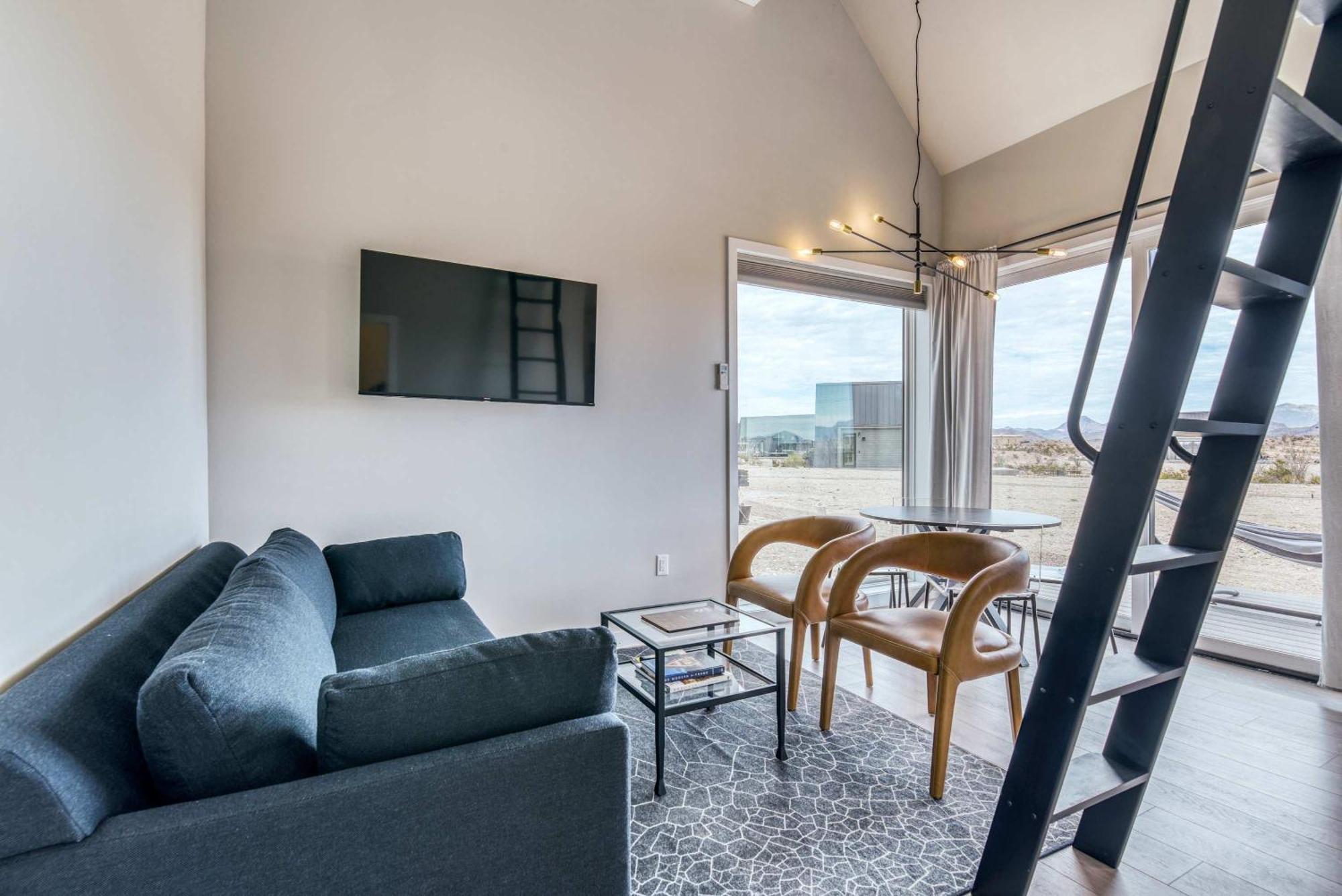 Stardust Luxury Cottage With Loft & A Great View Терлингуа Екстериор снимка